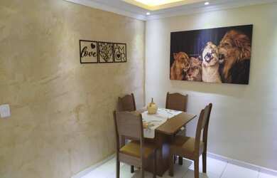 Imagem: O apartamento possui 2 Dormitórios, 1 Banheiro, 1 Vaga na garagem