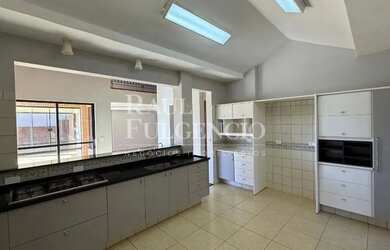 Imagem 13: Casa para alugar no Condomínio Vale das Araucárias com 5 quartos