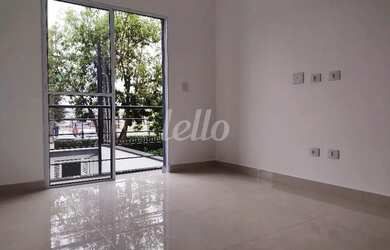 Imagem: A casa possui 3 Dormitórios, 3 Banheiros, 2 Vagas na garagem