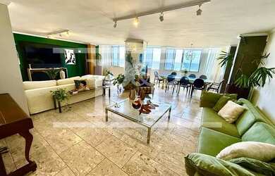 Imagem: O apartamento possui 4 Dormitórios, 3 Banheiros, 1 Vaga na