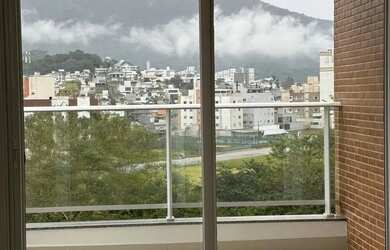 Imagem: O apartamento possui 3 Dormitórios, 5 Banheiros, 3 Vagas na