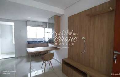 Imagem: O apartamento possui 2 Dormitórios, 1 Banheiro, 1 Vaga na garagem