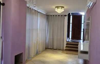 Imagem: A casa em condomínio possui 4 Dormitórios, 4 Banheiros, 4