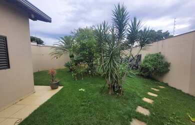 Imagem 12: Excelente casa para aluguel no Bairro Chácaras Tubalina em Uberlândia-MG