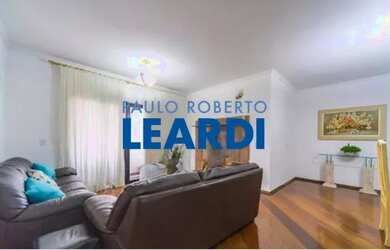 Imagem: O apartamento possui 4 Dormitórios, 3 Banheiros, 2 Vagas na