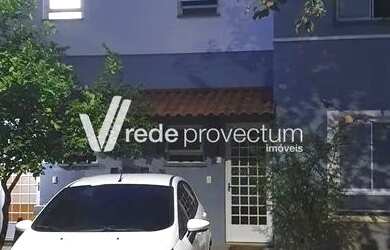 Imagem: A casa em condomínio possui 3 Dormitórios, 2 Banheiros, 1