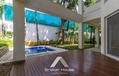 Imagem 2: Casa em Condomínio para Venda em Alto da Boa Vista São Paulo-SP