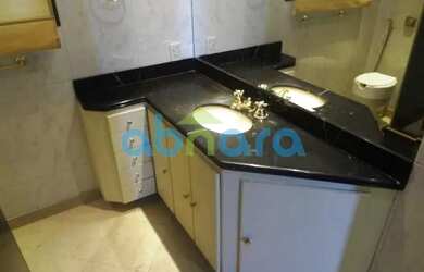 Imagem 10: Avenida Atlântica. Varanda, 250m² de Área, 2 Vagas na garageme4 Dormitórios