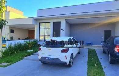 Imagem: A casa em condomínio possui 3 Dormitórios, 3 Banheiros, 4