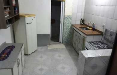 Imagem: A casa possui 1 Dormitório, 1 Banheiro e está localizado