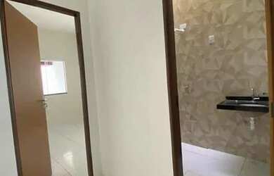 Imagem: A casa possui 2 Dormitórios, 1 Banheiro, 100m² de Área e