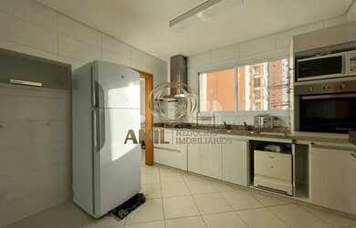 Imagem: O apartamento possui 3 Dormitórios, 5 Banheiros, 3 Vagas na