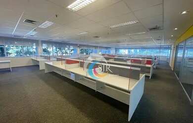 Imagem: O depósito possui 5 Vagas na garagem, 647m² de Área, Imóvel