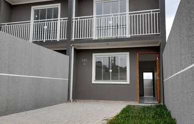 Imagem: A casa possui 2 Dormitórios, 2 Banheiros, 1 Vaga na garagem