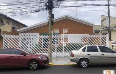 Imagem: O depósito possui 4 Vagas na garagem, 270m² de Área e está