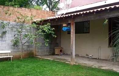 Imagem 3: Vendo essa casa. Varanda, Área de serviço, 250m² de Áreae3 Vagas na...