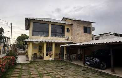 Imagem: A casa possui 5 Dormitórios, 5 Banheiros, 250m² de Área e