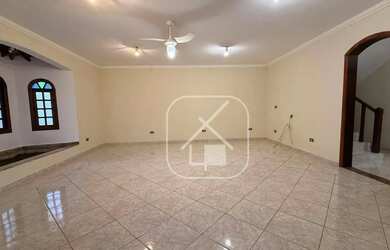 Imagem 3: Sobrado com 3 dormitórios para alugar, 214 m² por R$ 5.040,73/mês - Itapema - Guararema/SP