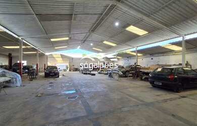 Imagem: O depósito possui 1.300m² de Área e está localizado em