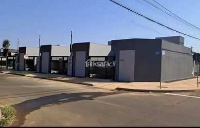 Imagem: A casa possui 2 Dormitórios, 1 Banheiro, 1 Vaga na garagem