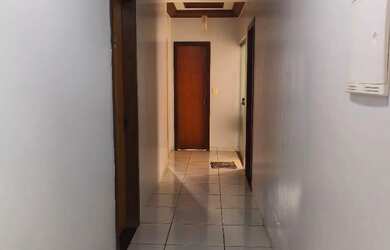 Imagem 9: Casa em quadra central. Piscina, Churrasqueira, VarandaeGuarda roupa