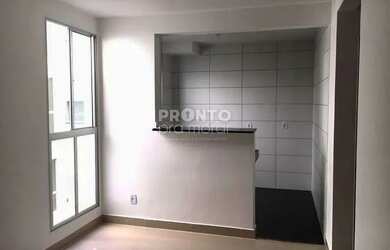 Imagem: O apartamento possui 2 Dormitórios, 1 Banheiro, 1 Vaga na garagem