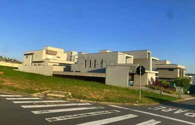 Imagem: O terreno possui 546m² de Área e está localizado em Loteamento