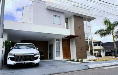 Imagem: A casa em condomínio possui 3 Dormitórios, 3 Banheiros, 2