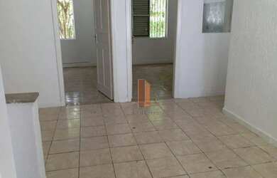 Imagem: O apartamento possui 2 Dormitórios, 1 Banheiro e 80m² de Área