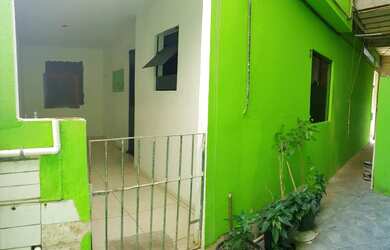 Imagem: A casa possui 1 Dormitório e 1 Banheiro e está localizado