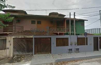 Imagem: A casa possui 3 Dormitórios, 3 Banheiros, 1 Vaga na garagem