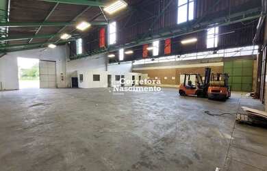 Imagem 2: Galpão/Depósito/Armazém para aluguel possui 500 metros quadrados em...