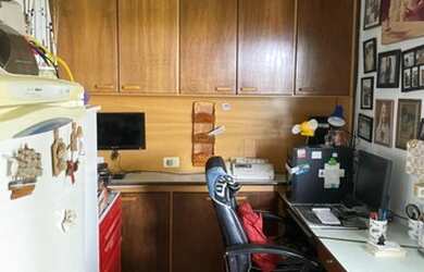 Imagem: A casa possui 4 Dormitórios, 4 Banheiros, 5 Vagas na garagem