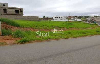 Imagem: O terreno possui 482m² de Área e está localizado em Loteamento