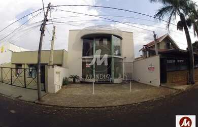 Imagem: O depósito possui 4 Vagas na garagem e 387m² de Área e está