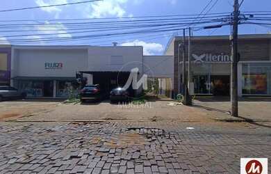 Imagem: O depósito possui 2 Vagas na garagem, 65m² de Área e está