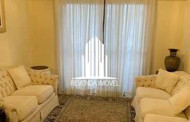 Imagem: O apartamento possui 4 Dormitórios, 3 Banheiros, 2 Vagas na