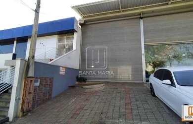 Imagem: O depósito possui 3 Vagas na garagem, 150m² de Área e está