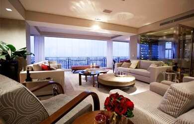 Imagem: O apartamento possui 4 Dormitórios, 5 Banheiros, 5 Vagas na