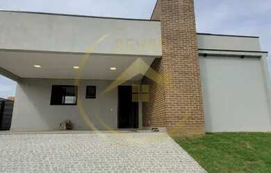 Imagem: A casa em condomínio possui 4 Dormitórios, 5 Banheiros, 4