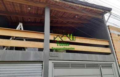 Imagem: A casa à venda possui 3 Dormitórios, 2 Banheiros, 2 Vagas