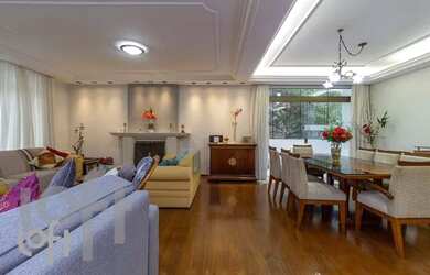 Imagem: O apartamento possui 3 Dormitórios, 3 Banheiros, 2 Vagas na