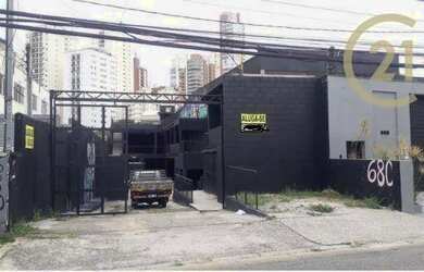 Imagem: O depósito possui 5 Vagas na garagem, 200m² de Área e está