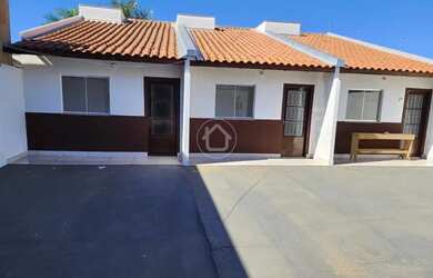 Imagem: A casa possui 2 Dormitórios, 1 Banheiro, 54m² de Área e