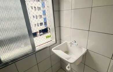 Imagem 5: Apartamento de 1 Dormitório no Boqueirão Próximo ao Beatrix, Apenas 300 Metros da Praia