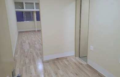 Imagem: O depósito para alugar possui e está localizado em Copacabana