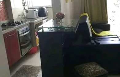 Imagem: O apartamento possui 2 Dormitórios, 1 Banheiro, 1 Vaga na garagem