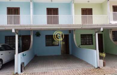 Imagem: A casa em condomínio possui 2 Dormitórios, 3 Banheiros, 2