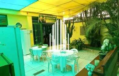 Imagem: A casa possui 4 Dormitórios, 4 Banheiros, 4 Vagas na garagem