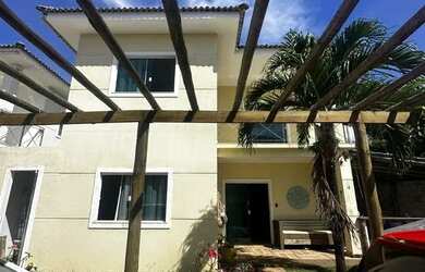 Imagem: A casa possui 4 Dormitórios, 4 Banheiros, 2 Vagas na garagem